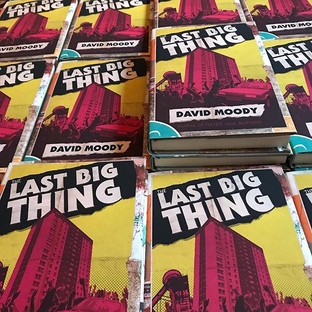Many copies of The Last Big Thing by David Moody